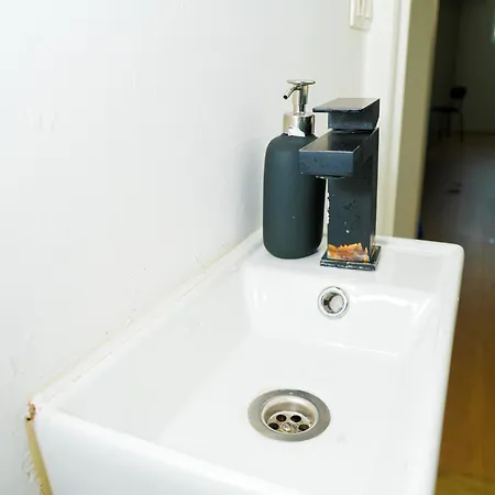Apartman Modern 1br & 1lr Apartment, 10 Min Walk To Center Gent