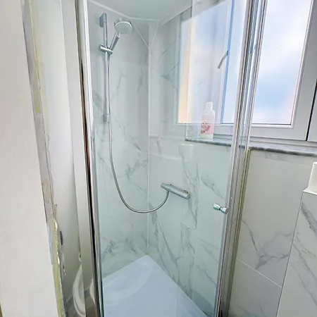 Modern 1br & 1lr Apartment, 10 Min Walk To Center * Gent